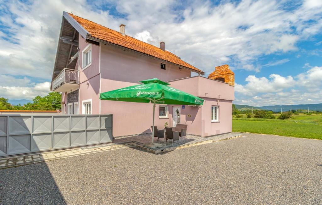 Apartments Sweet Home Otočac Eksteriør bilde