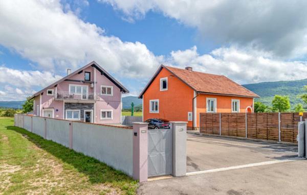 Apartments Sweet Home Otočac Eksteriør bilde
